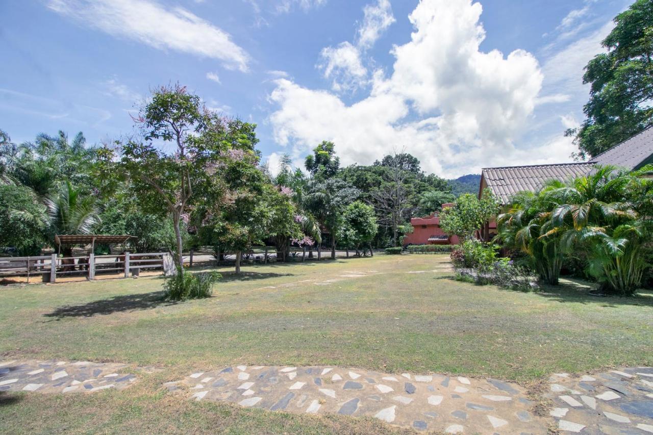 Capital O 1110 Khaoyai Cowboy City Resort Mu Si Eksteriør billede