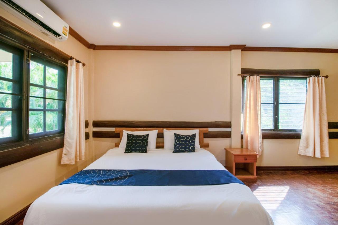 Capital O 1110 Khaoyai Cowboy City Resort Mu Si Eksteriør billede